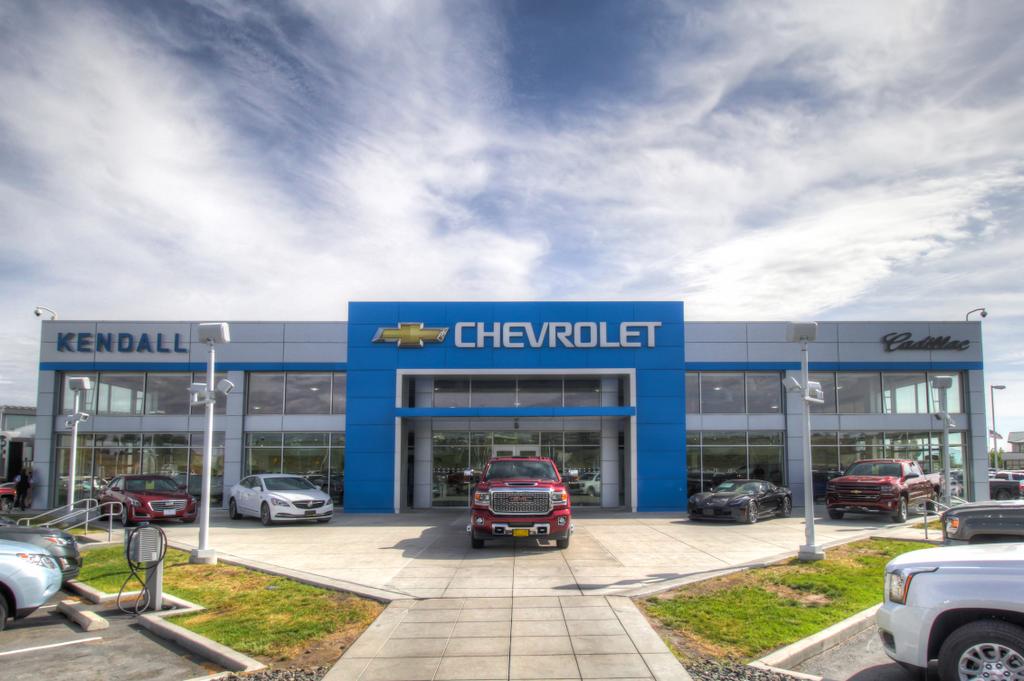 Dealership gallery photo 1